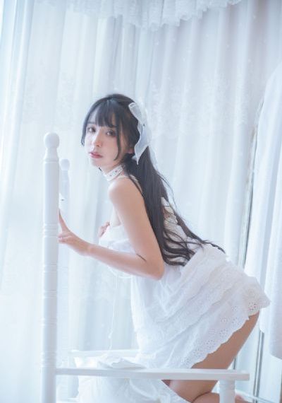 大胸女学生_在线电影观看