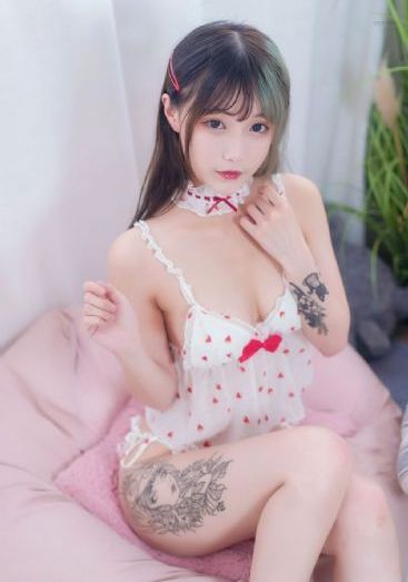 nemesis前辈请务必和我交往_BD英语免费高清观看